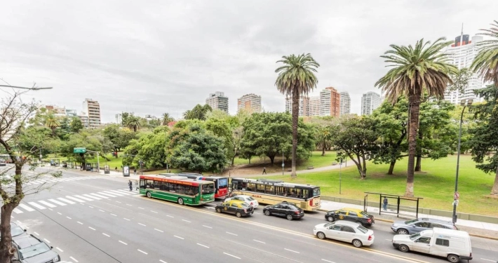 Av. Las Heras al 3400 - Palermo