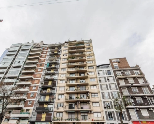 Av. Las Heras al 3400 - Palermo