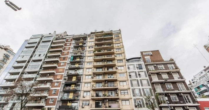 Av. Las Heras al 3400 - Palermo