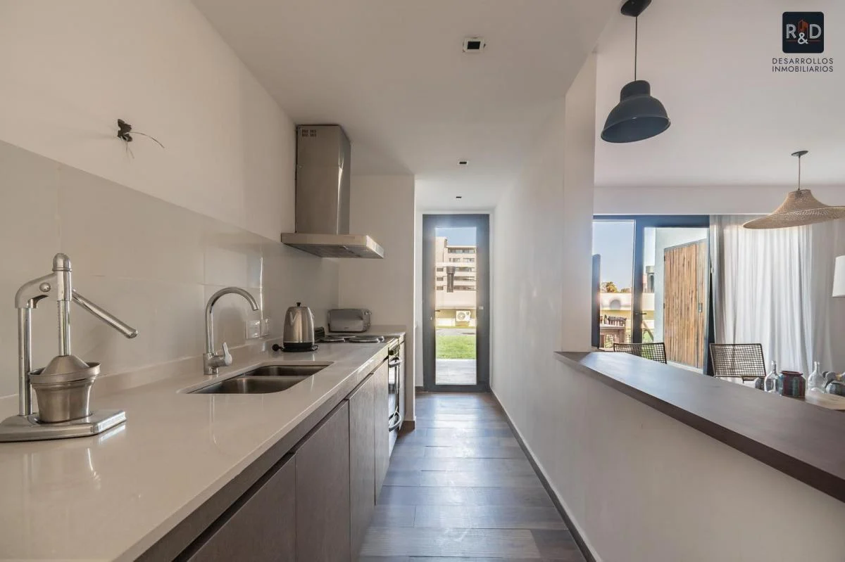 Juan Beliera al 1500, Vivant Tortugas Norte, Garín